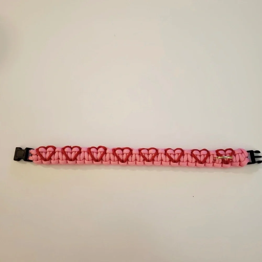Handmade paracord heart collar